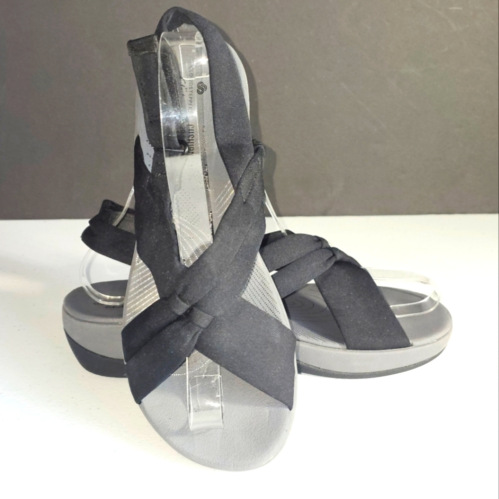 Clarks Cloudsteppers Black/ Gray Sandals Jersey Fabric Adjustable Strap Size 8.5